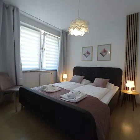 Appartement Basen Plaza Pool
